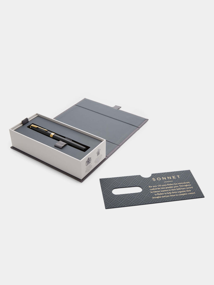Parker Sonnet Black Lacquer GT Fountain Pen in a gift box