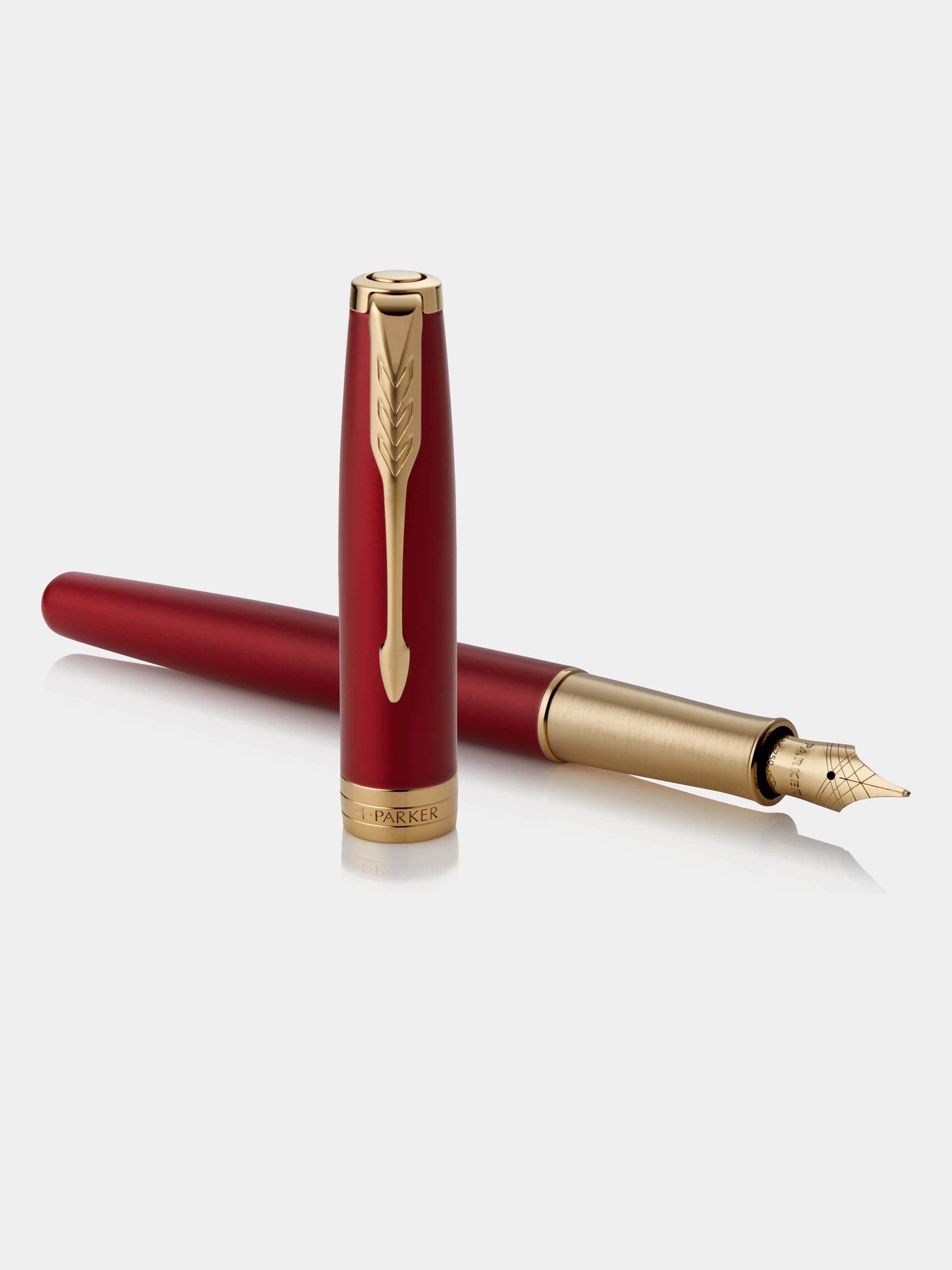 Parker Red Lacquer Fountain Pen with 18k gold nib medium