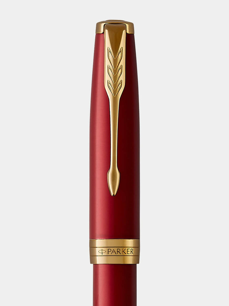 Parker Red Lacquer Fountain Pen with 18k gold nib medium
